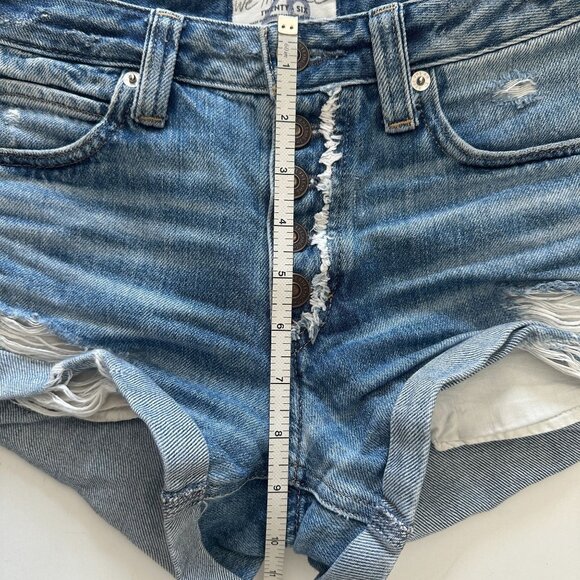We The Free Romeo Rolled Cut Off Denim Shorts Size 26 Distressed Blue Button Fly - Picture 7 of 11